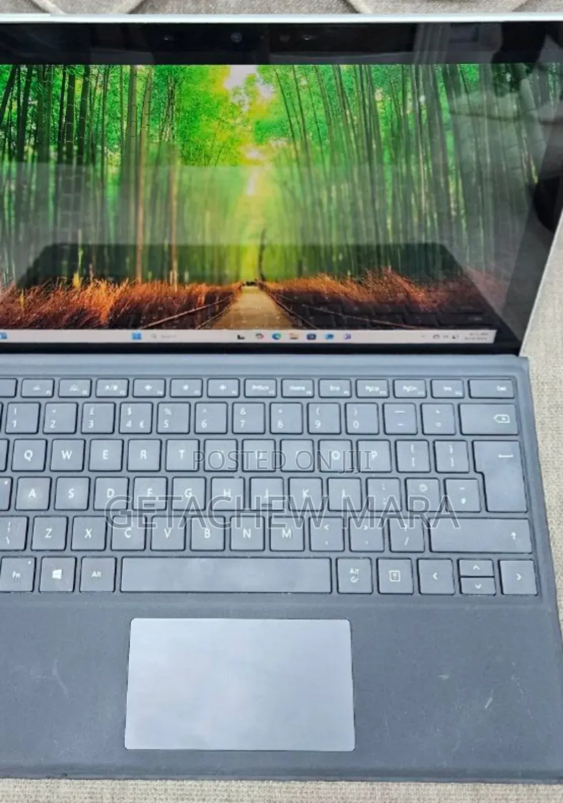 New Laptop Apple MacBook Pro M1 16GB Intel Core I7 SSD 256GB