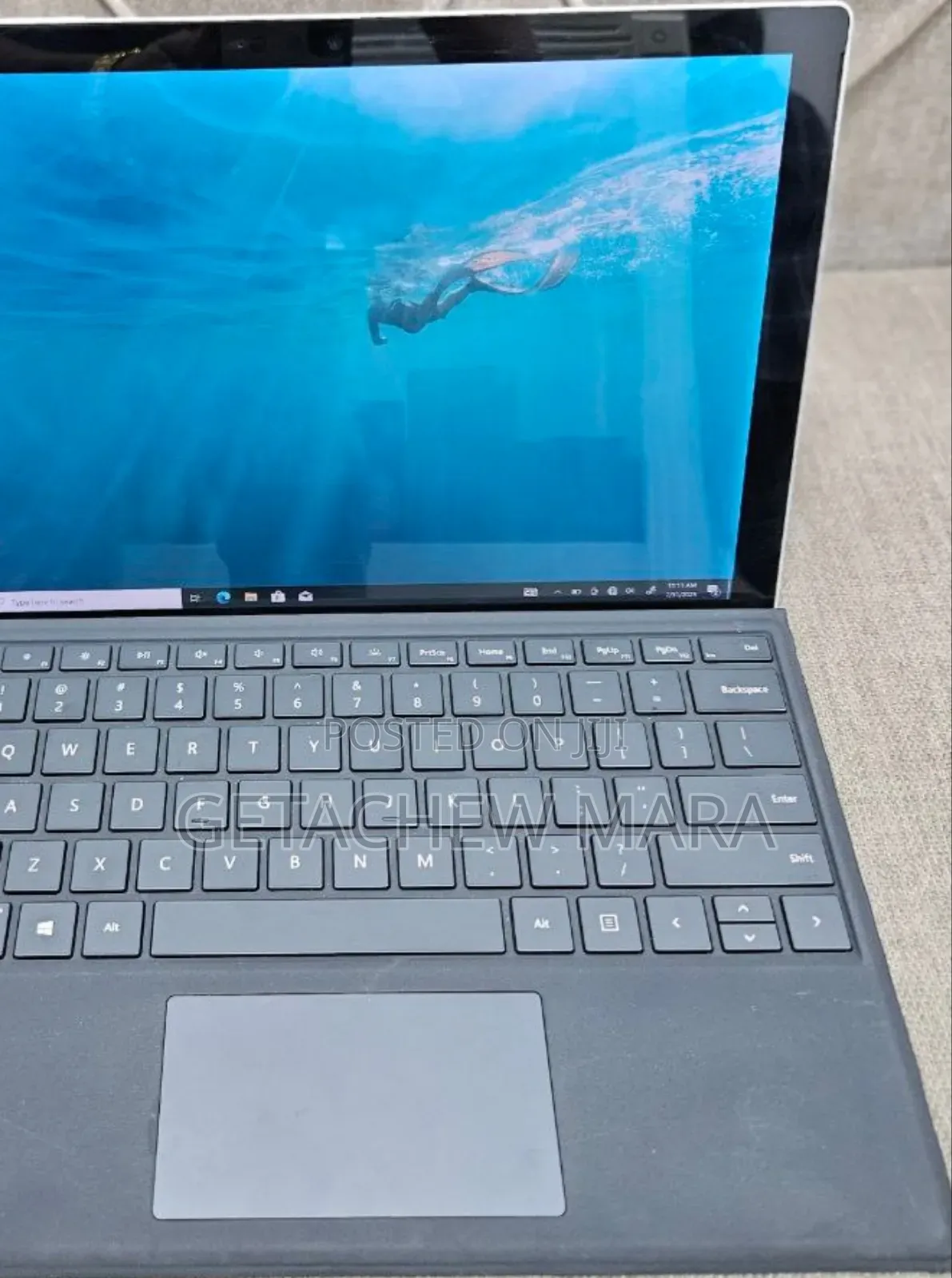 New Laptop Apple MacBook Pro M1 8GB Intel Core I5 SSD 128GB