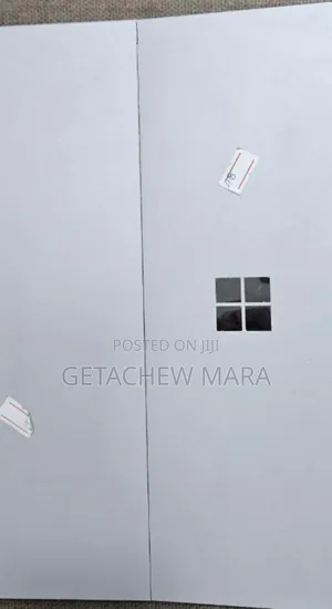 New Laptop Apple MacBook Pro M1 8GB Intel Core I5 SSD 128GB