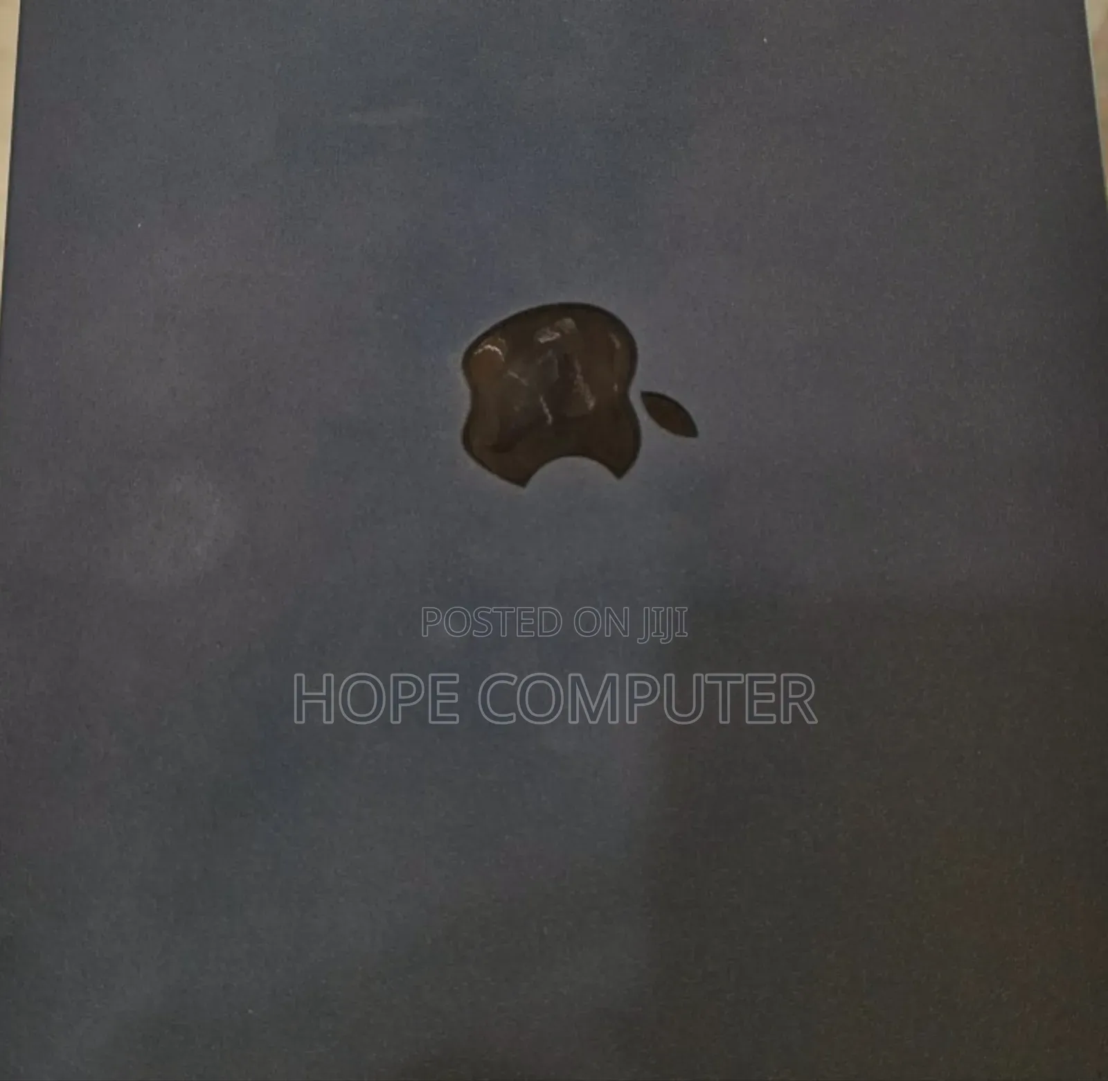 New Laptop Apple MacBook Air 2022 M2 8GB Apple M2 SSD 256GB