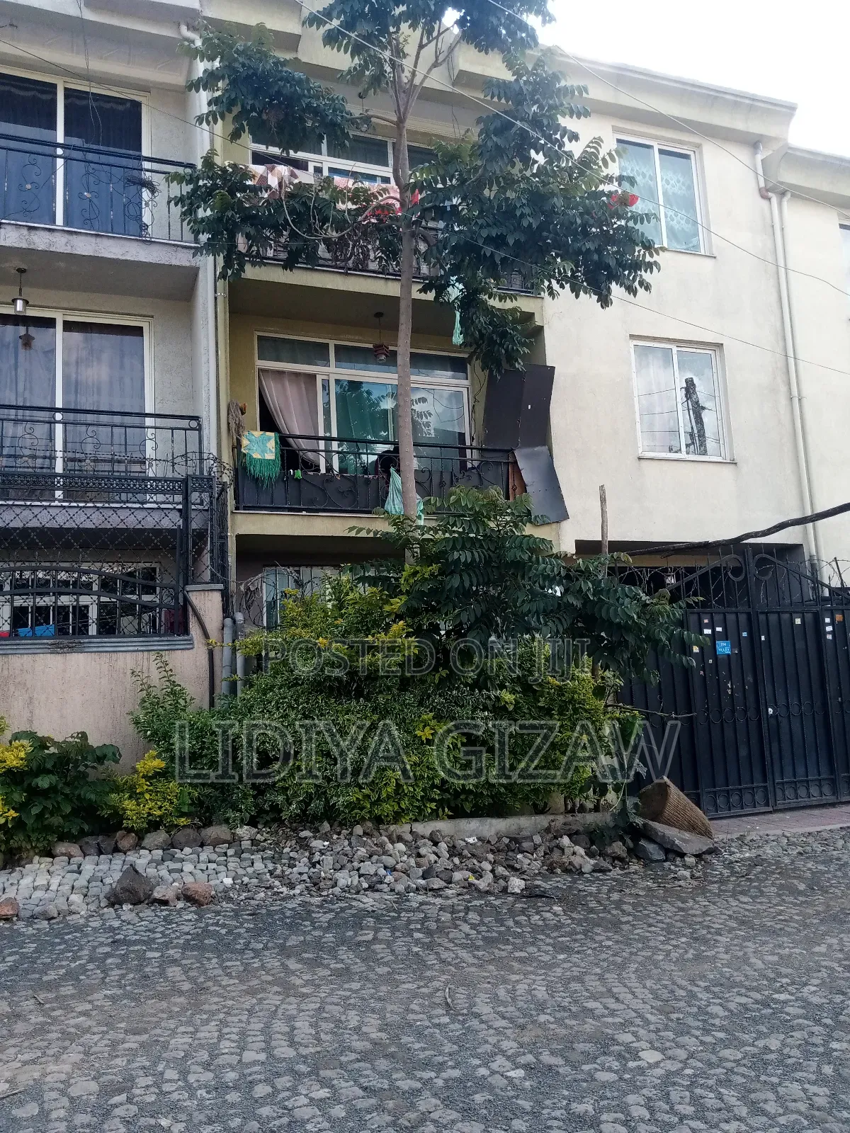 Furnished 4bdrm House in Akaky Kaliti for sale