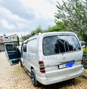 Toyota HiAce 2008 Silver