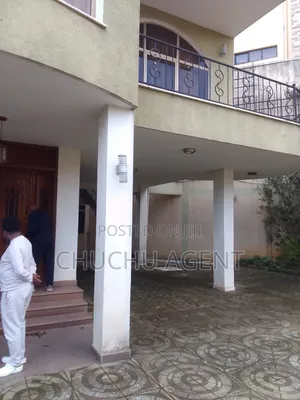 5bdrm House in Yeka for rent