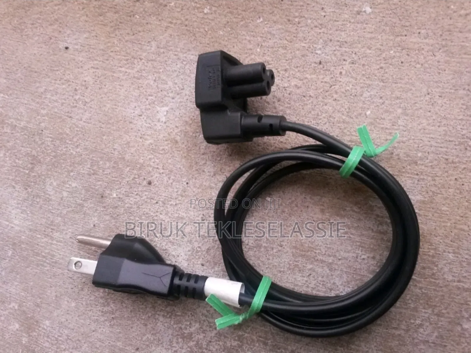 Volex 3-Prong Angled Cable Connector Power Supply Cord