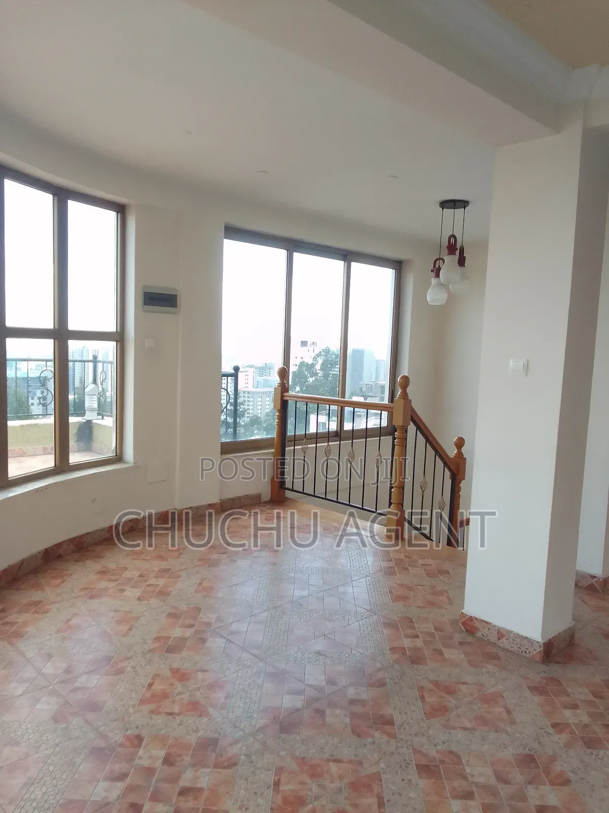 5bdrm House in Yeka for rent