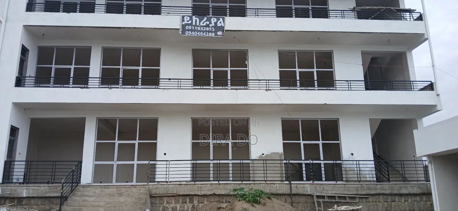 Commercial Building for Rent