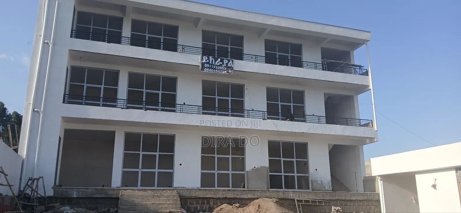 Commercial Building for Rent