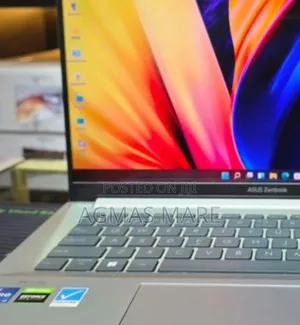 New Laptop Asus Zenbook 14 UX434 16GB Intel Core I7 SSD 512GB