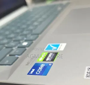 New Laptop Asus Zenbook 14 UX434 16GB Intel Core I7 SSD 512GB