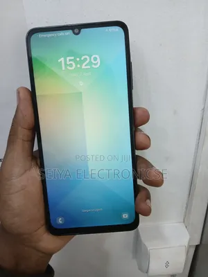 Photo - New Samsung Galaxy M05 64 GB White