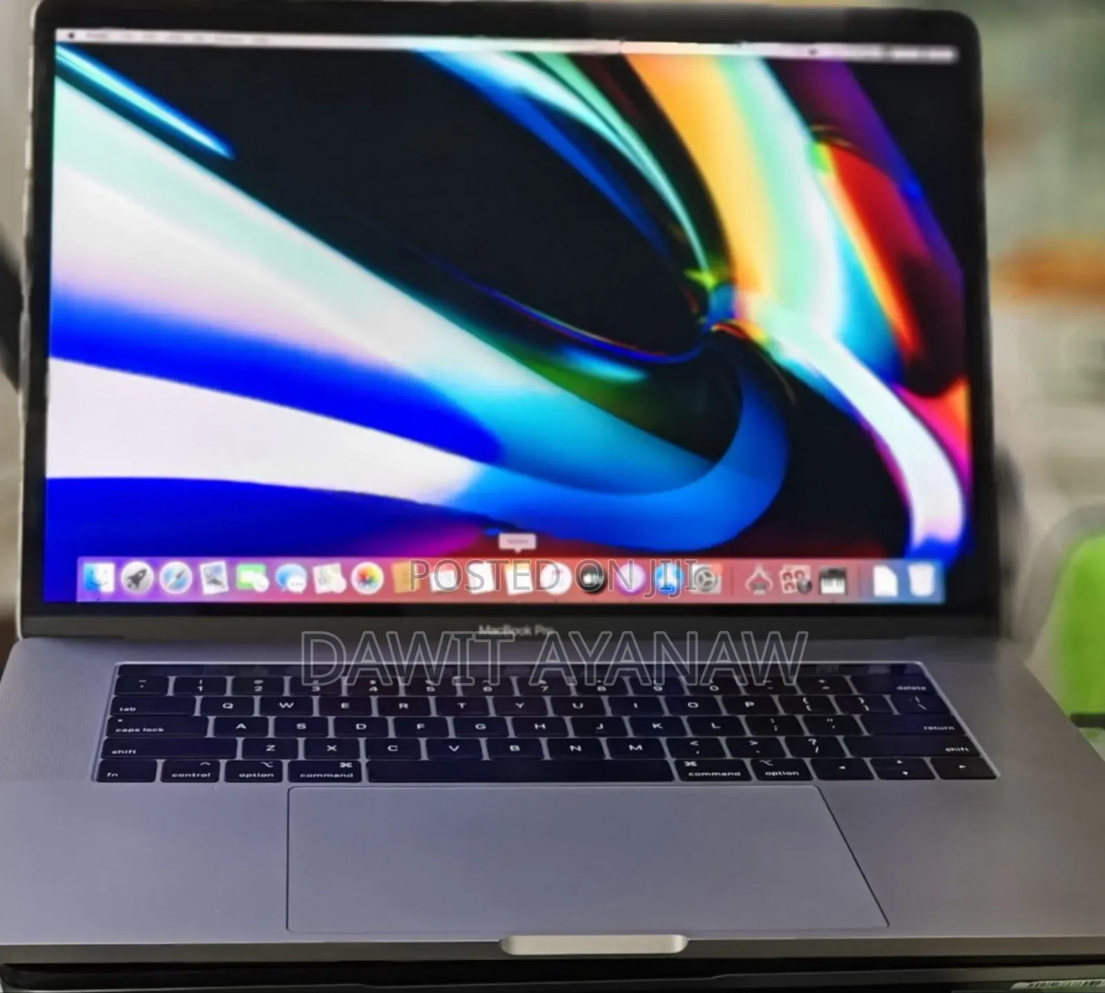 New Laptop Apple MacBook Pro 2019 32GB Intel Core I9 SSD 512GB
