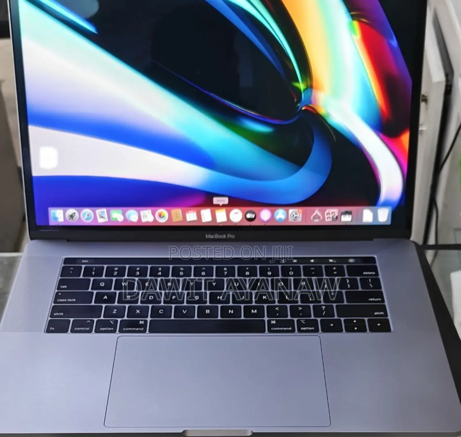 New Laptop Apple MacBook Pro 2019 32GB Intel Core I9 SSD 512GB