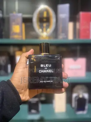 Photo - Perfume for Men Blue De Chanel