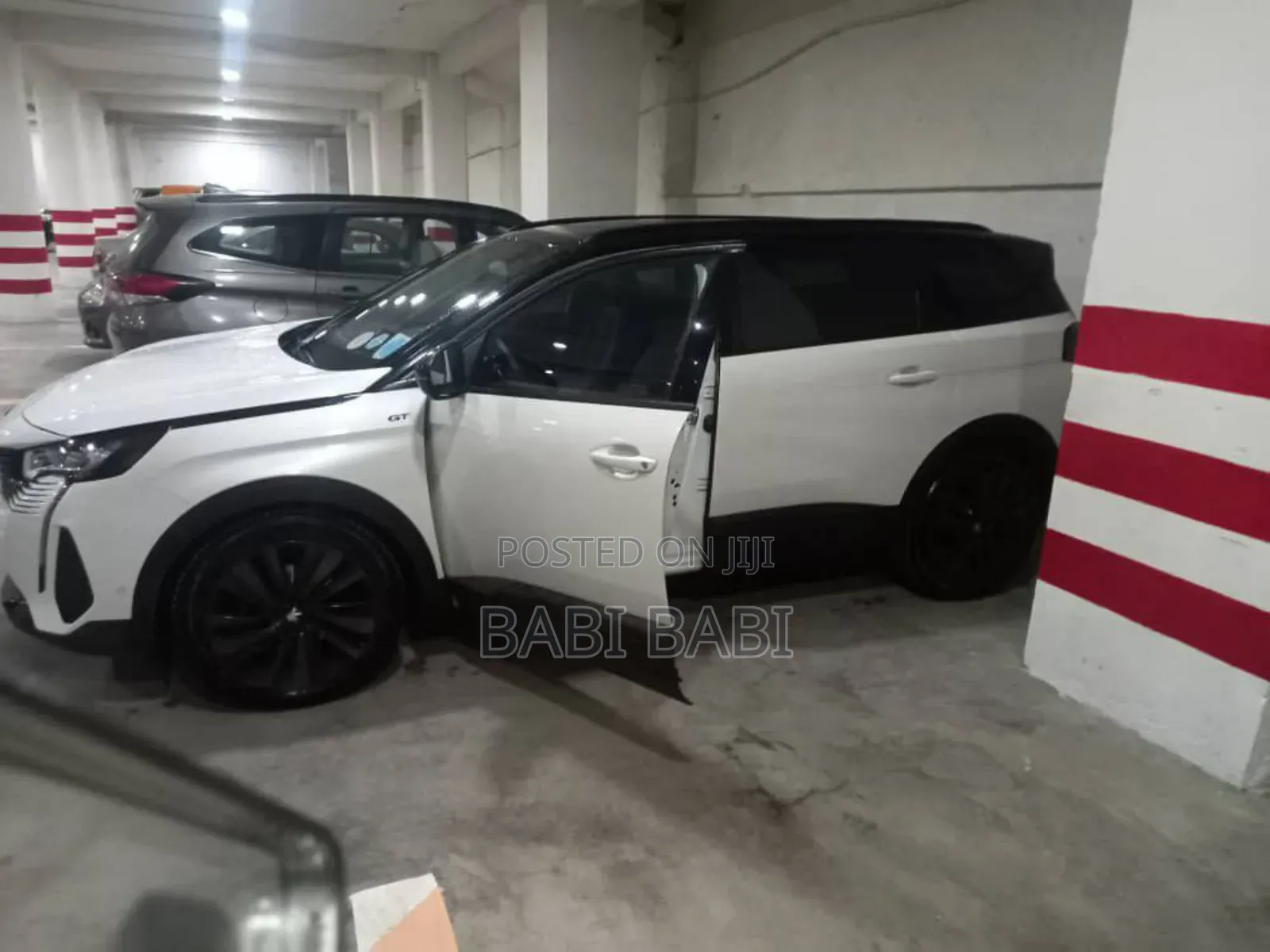 Peugeot 5008 2022 White