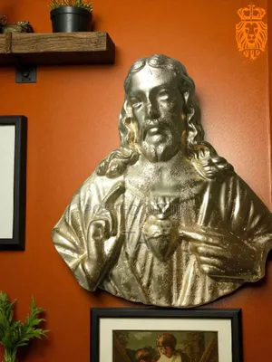 Handcrafted Gypsum Sculpture