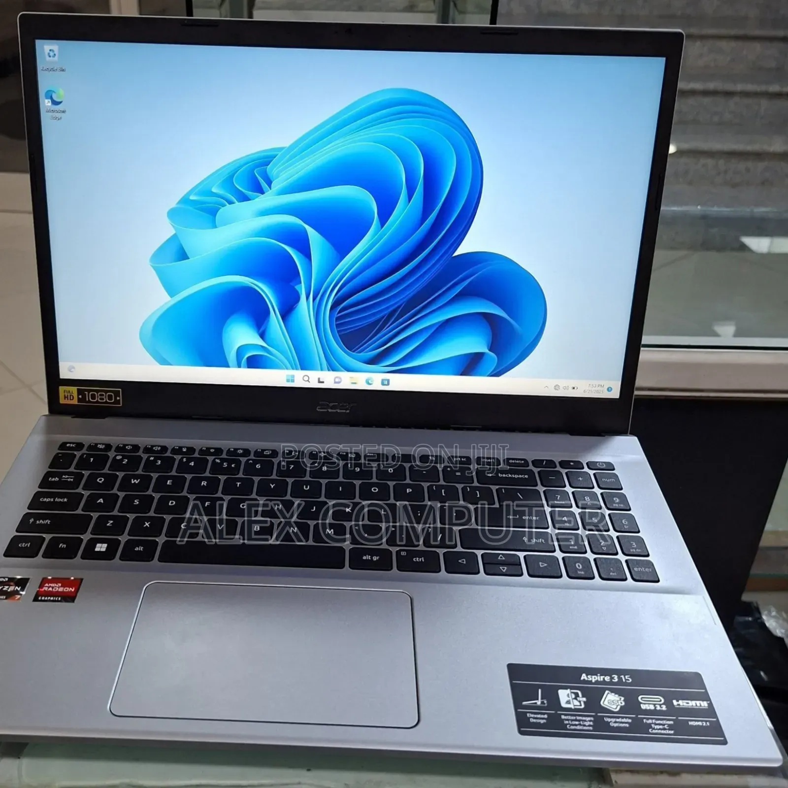 New Laptop Acer Aspire 3 16GB AMD Ryzen 7 SSD 512GB