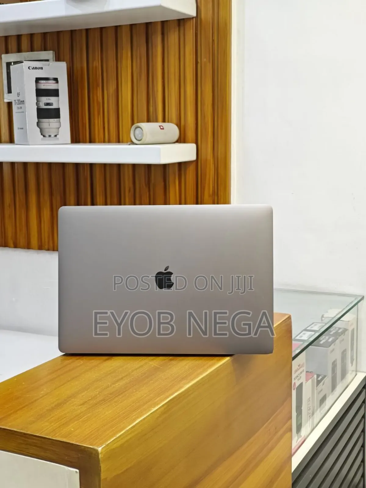 New Laptop Apple MacBook Pro 2019 32GB Intel Core i9 SSD 512GB