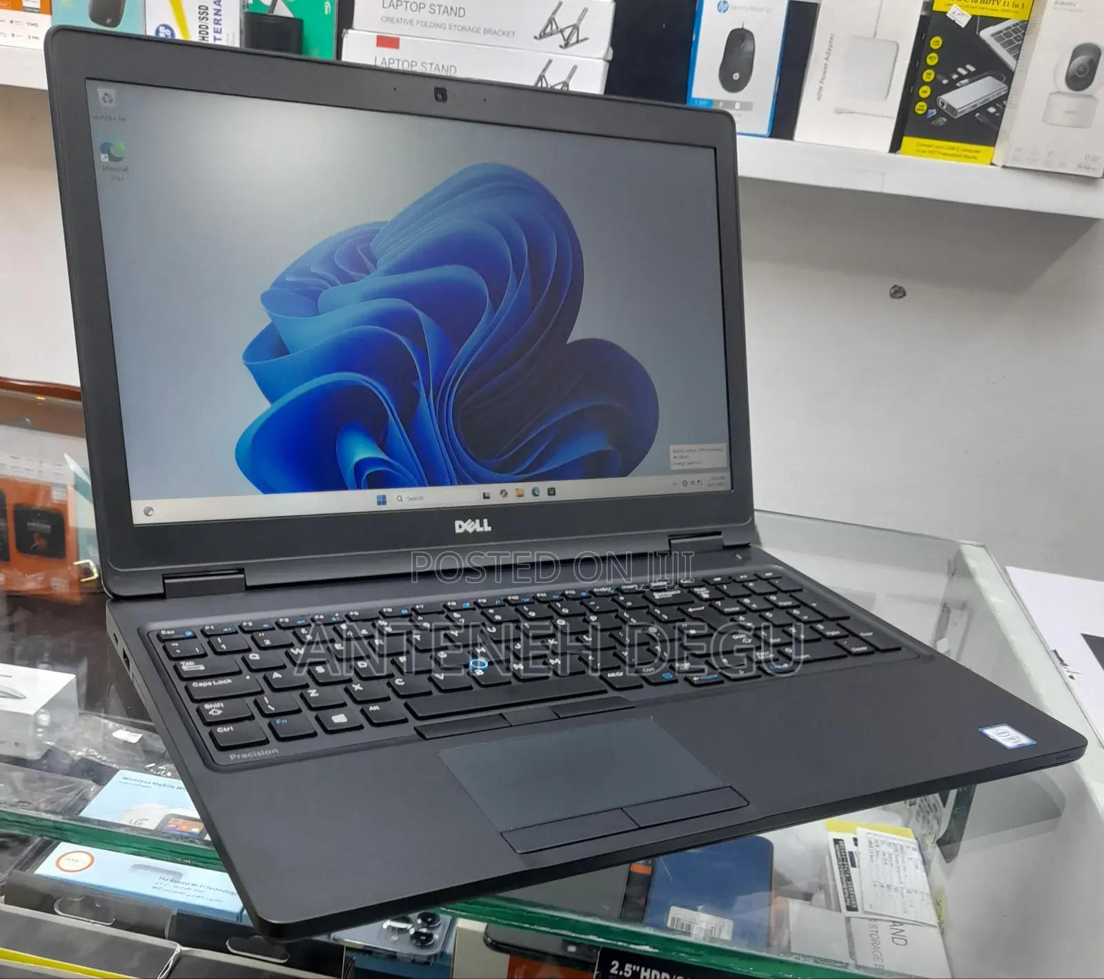 New Laptop Dell 16GB Intel Core I7 SSD 512GB