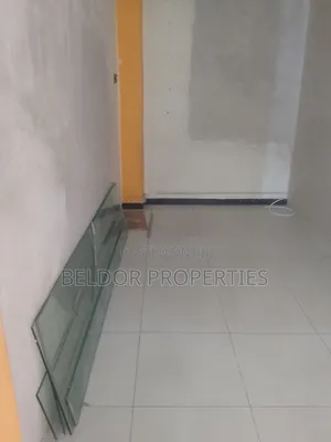 የሚከራይ ሱቅ መገናኛ