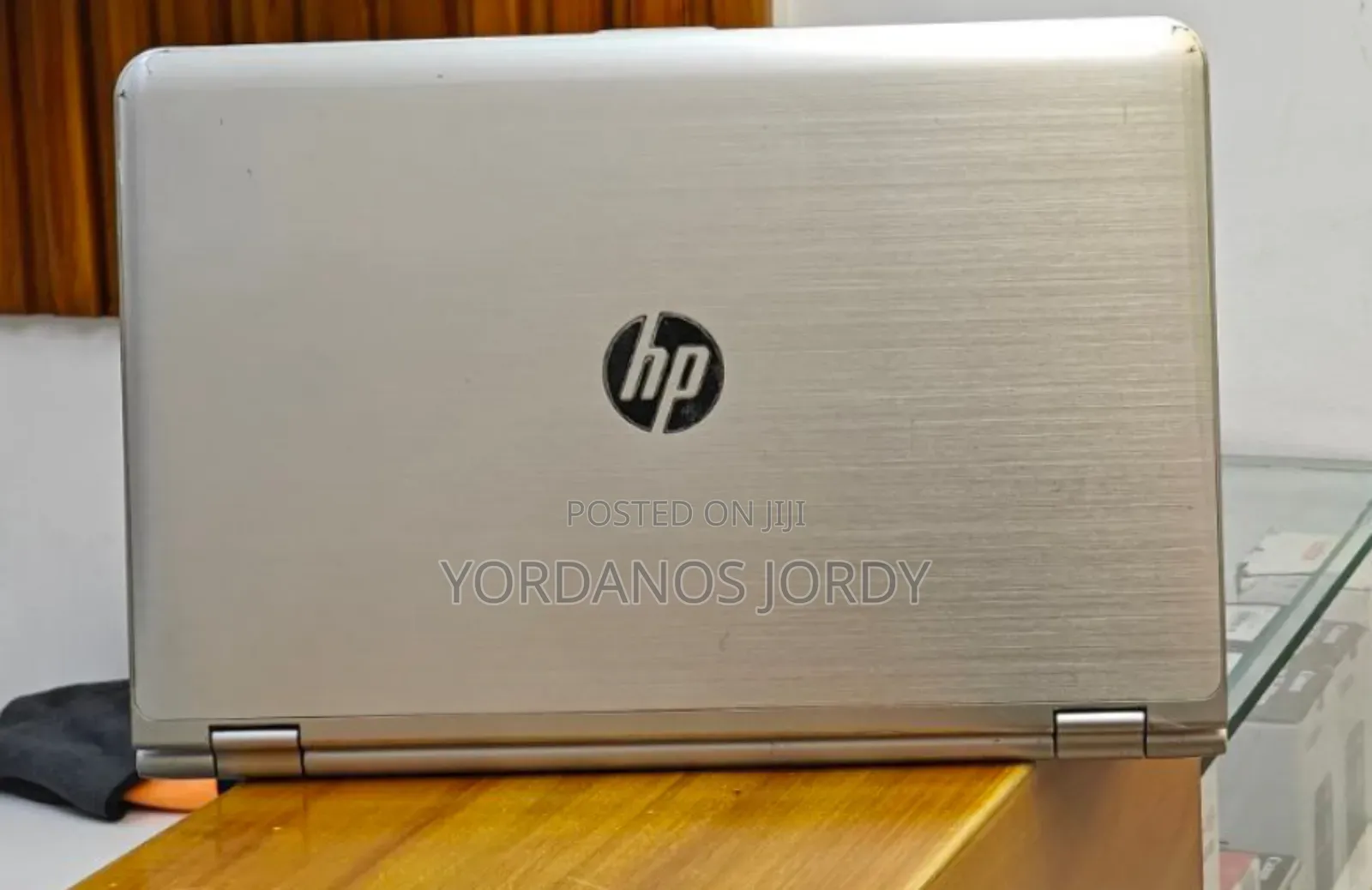 New Laptop HP Envy X360 8GB Intel Core I7 SSD 1T