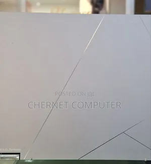 New Laptop Asus 16GB Intel Core I7 SSD 1T