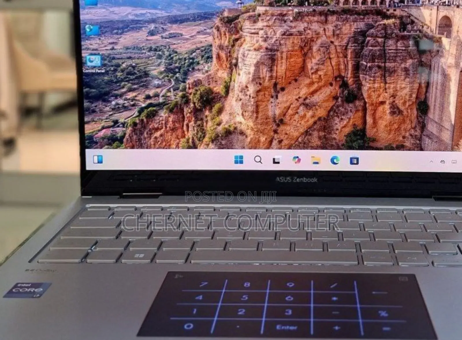 New Laptop Asus 16GB Intel Core I7 SSD 1T