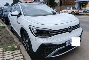 Volkswagen ID.6 Crozz 66 kWh RWD 2022 White