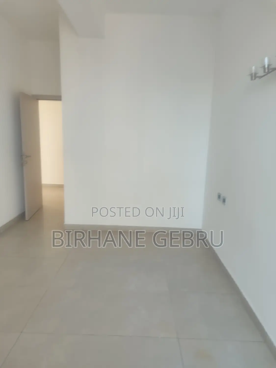 2bedroom Luxury Semi Fernished Apartiment for Rent