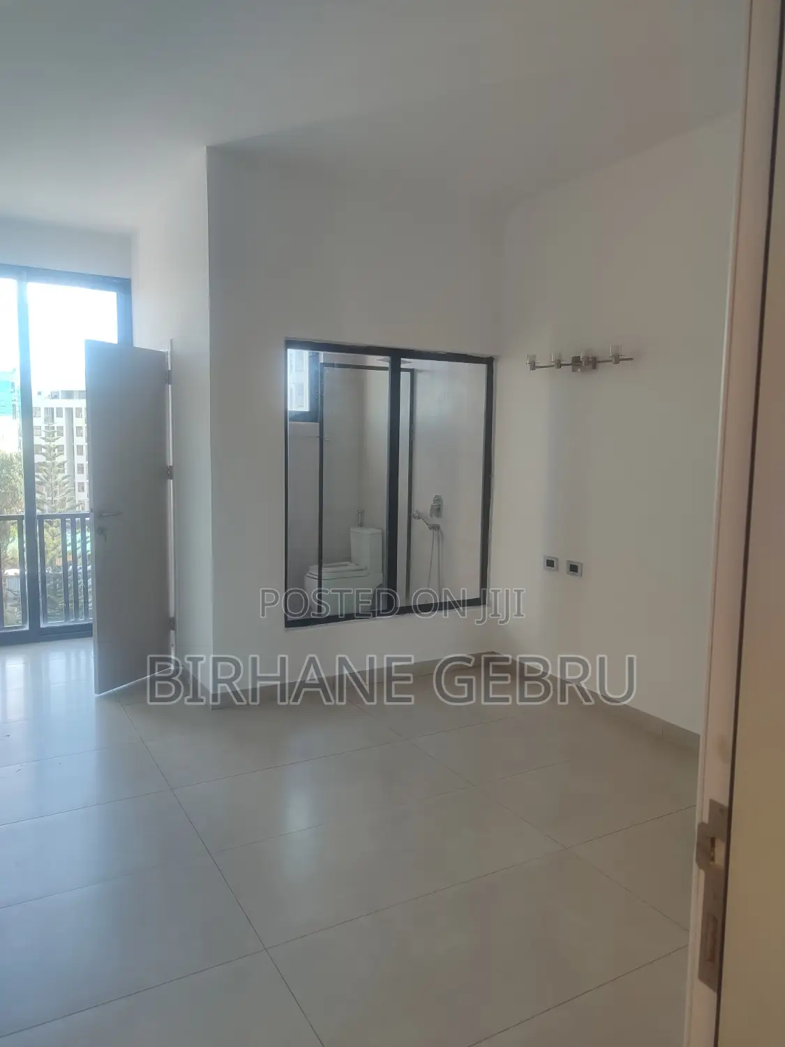 2bedroom Luxury Semi Fernished Apartiment for Rent