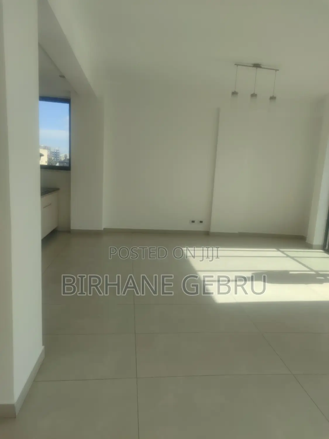 2bedroom Luxury Semi Fernished Apartiment for Rent