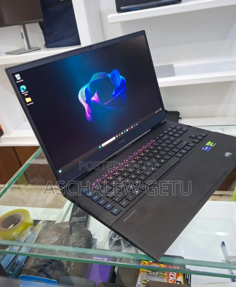 New Laptop HP Omen 17t 32GB Intel Core I9 SSD 2T