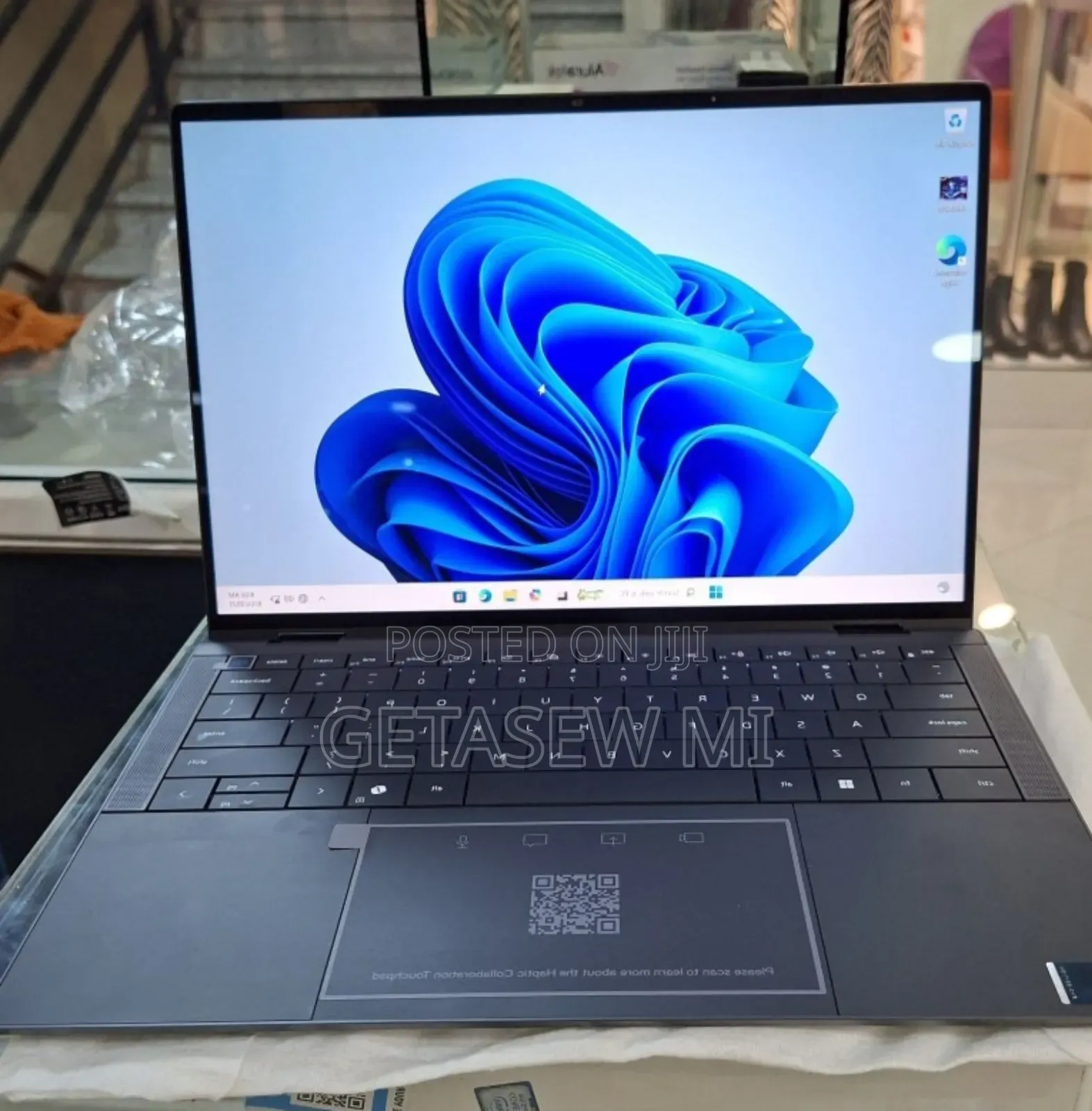 New Laptop Dell 16GB Intel Core Ultra 7 SSD 1T