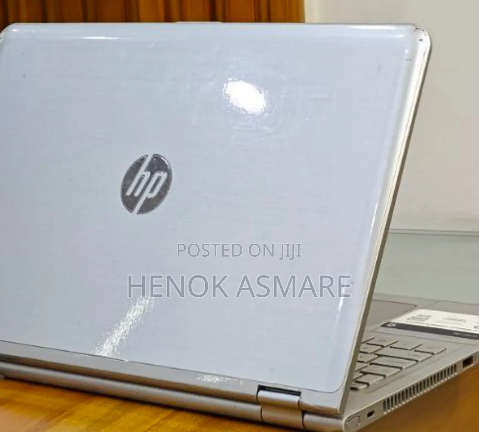 New Laptop HP Envy X360 8GB Intel Core I7 SSD 1T