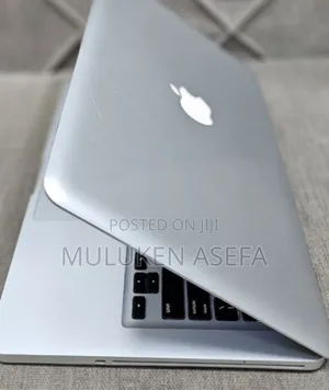 Photo - New Laptop Apple MacBook Pro 2012 6GB Intel Core I5 SSD 256GB