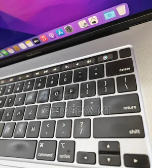 New Laptop Apple MacBook Pro 2019 32GB Intel Core I9 SSD 512GB