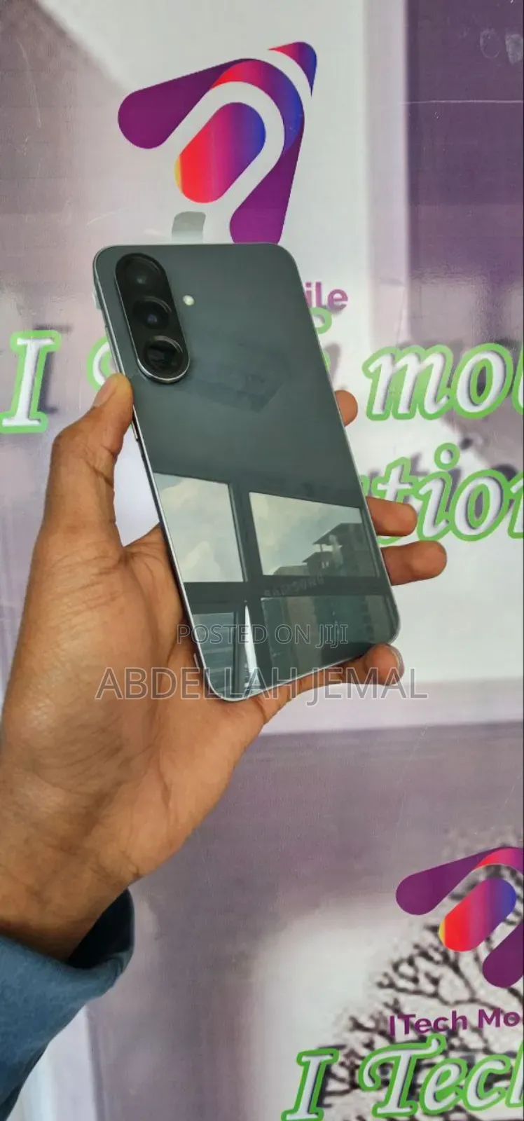 New Samsung Galaxy A56 256 GB Gray