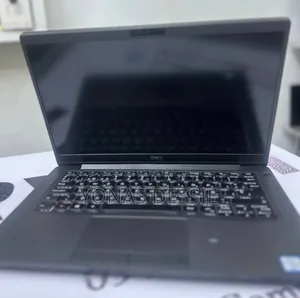 Photo - Laptop Dell Latitude 3510 16GB Intel Core I5 SSD 512GB