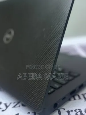 Photo - New Laptop Dell Latitude 7300 8GB Intel Core i5 SSD 256GB