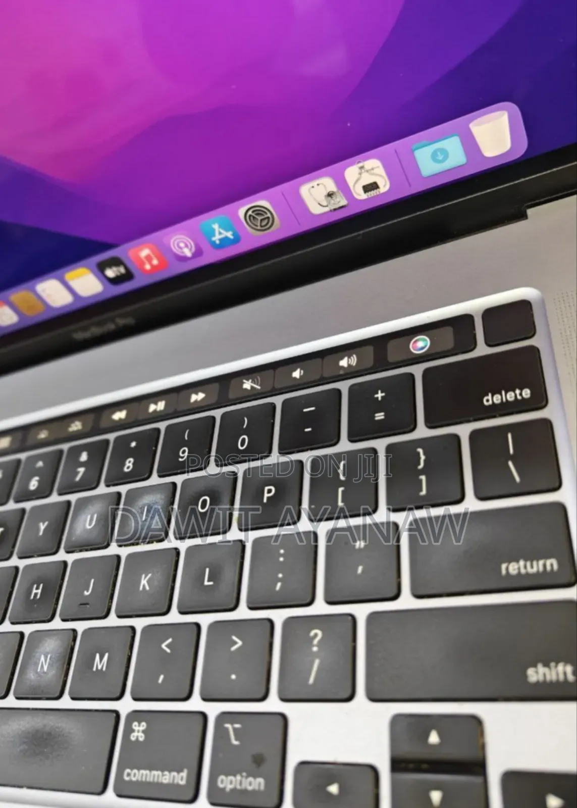 New Laptop Apple MacBook Pro 2019 16GB Intel Core I9 SSD 512GB