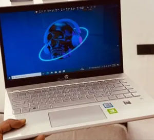 New Laptop HP Pavilion 14 8GB Intel Core I5 SSD 256GB