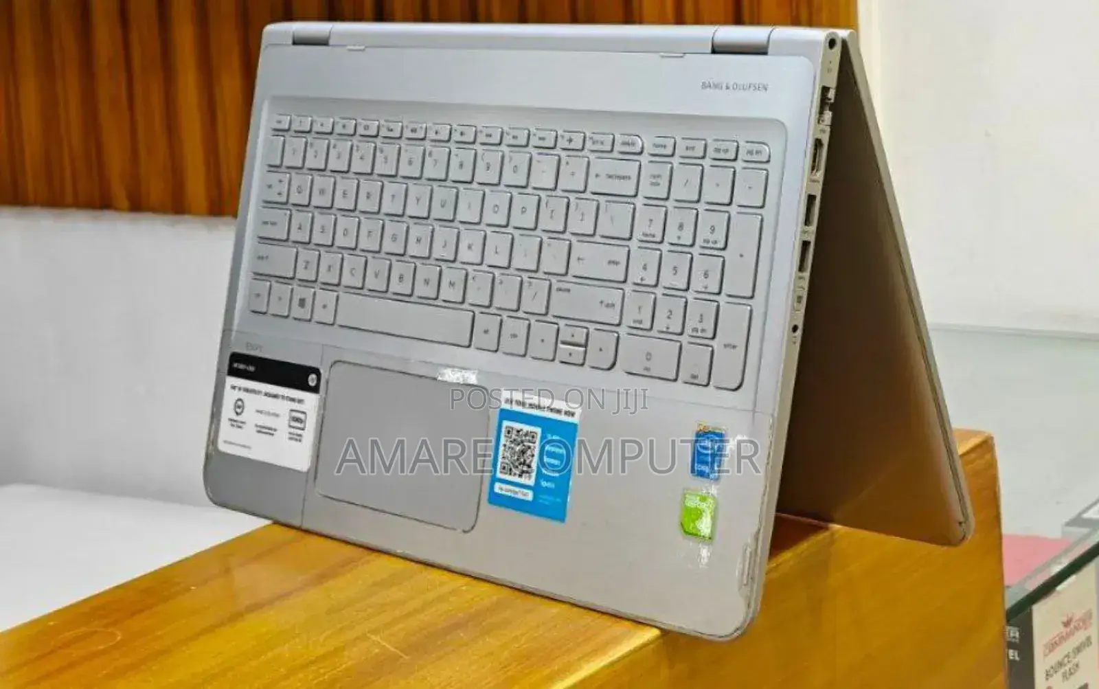 New Laptop HP Envy X360 8GB Intel Core I7 HDD 1T