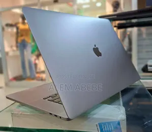 New Laptop Apple MacBook Pro 2019 32GB Intel Core I9 SSD 512GB