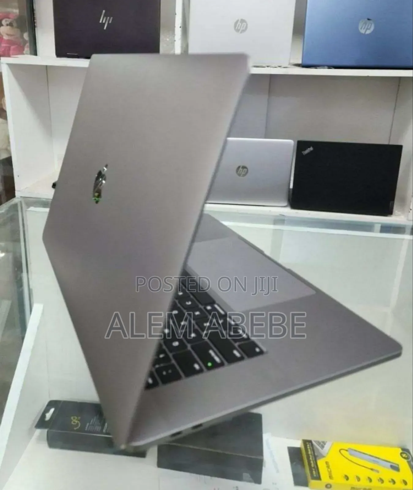 New Laptop Apple MacBook Pro 2019 32GB Intel Core I9 SSD 512GB