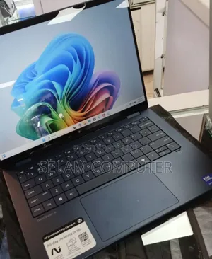 New Laptop HP OmniBook 7 14" 16GB Intel Core Ultra 7 SSD 1T