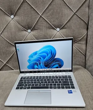 Photo - New Laptop HP EliteBook 840 G8 16GB Intel Core i7 SSD 512GB