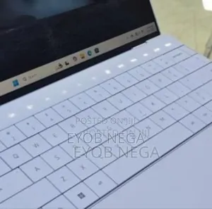 Photo - New Laptop Dell XPS 13 16GB Intel Core i7 SSD 512GB