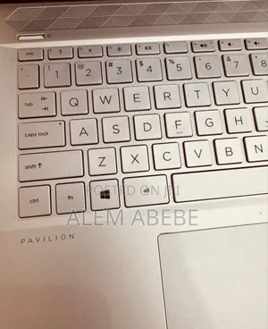 New Laptop HP Pavilion 14 8GB Intel Core I5 SSD 256GB