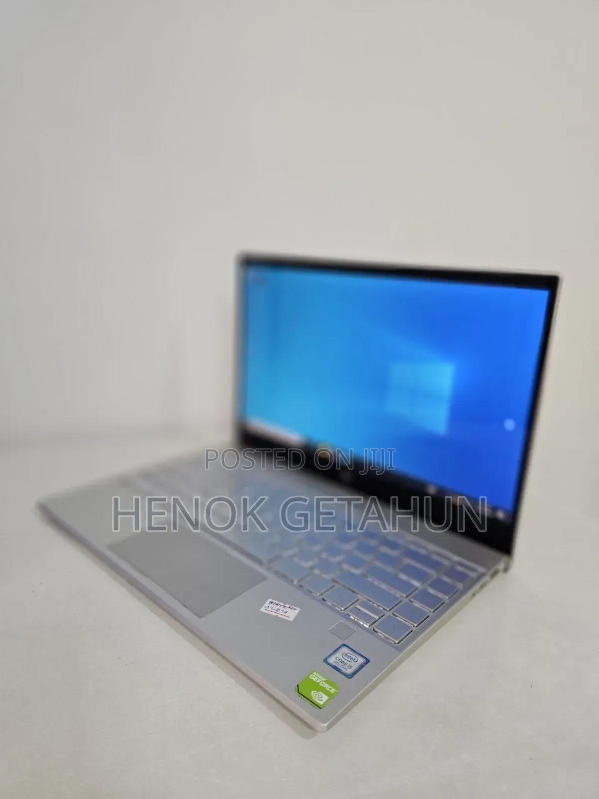 New Laptop HP Envy x360 8GB Intel Core i5 SSD 512GB