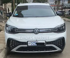 Photo - Volkswagen ID.6 2024 White