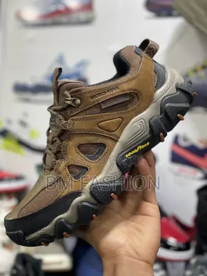 Photo - High Quality Strengthen Skechers Imported From Usa Grab Your Original